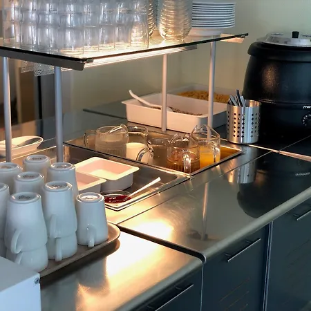 Hotel West Side 3*