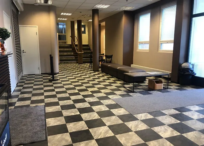 West Side מלון 3*