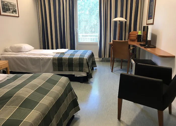 West Side מלון 3*